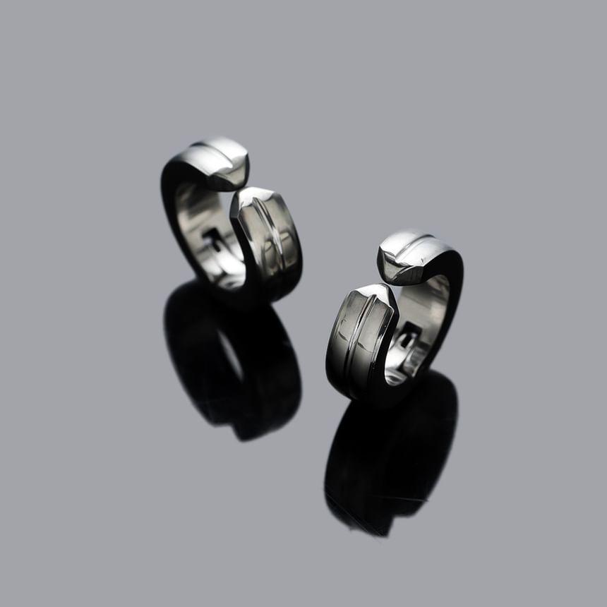 Plain Huggie Ear Cuff