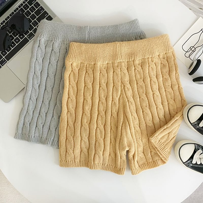 Set Collared Cable Knit Toggle Cardigan with Wide Leg Shorts