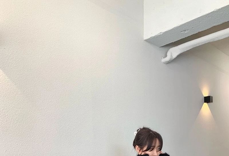 Cropped V-Neck Plain Cardigan