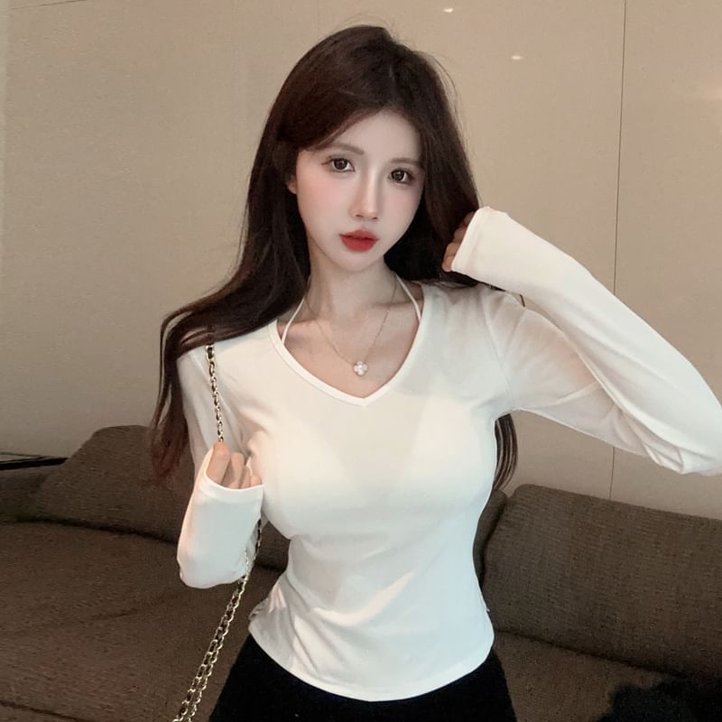 Lace-Back Cropped V-Neck Top with Extended Sleeves