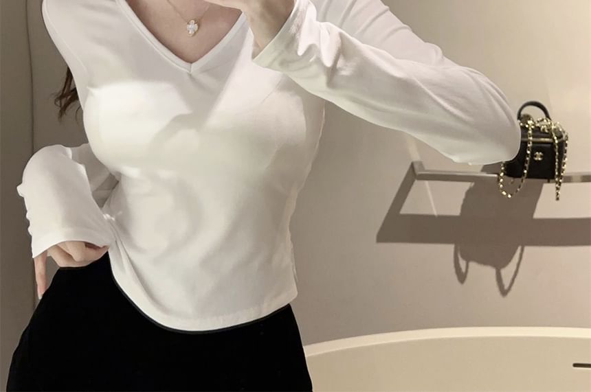 Lace-Back Cropped V-Neck Top with Extended Sleeves