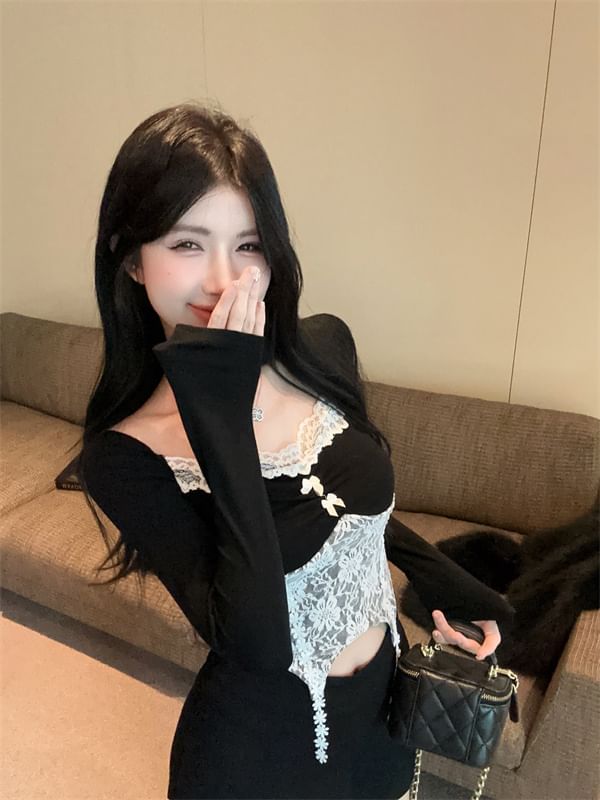Square Neck Bowknot Lace Panel Crop Top