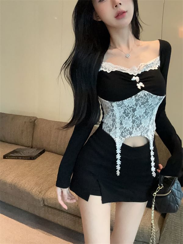 Square Neck Bowknot Lace Panel Crop Top