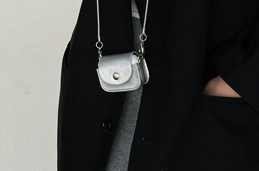 Faux Leather Lanyard AirPods / Pro Earphone Case Skin