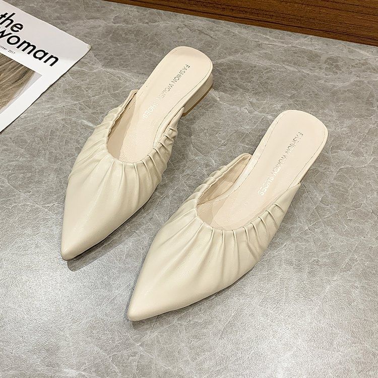 [39] Chunky Heel Pointed Toe Plain Ruched Faux Leather Mules