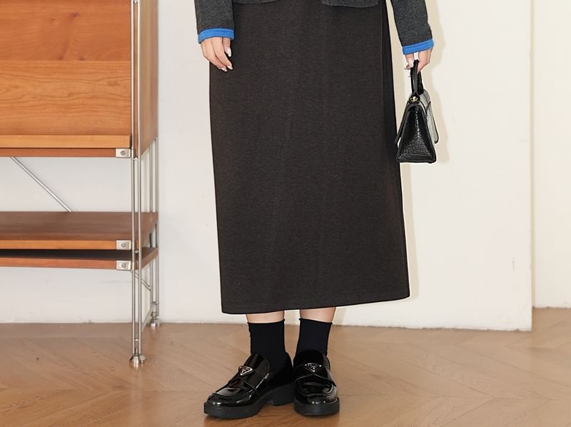 Plus Size Midi A-Line Skirt with High Rise and Plain Style