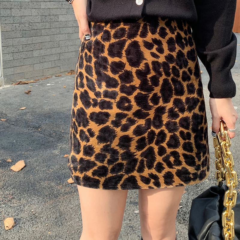Leopard Print High-Rise Pencil Mini Skirt