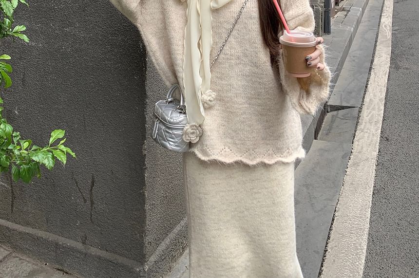 Bowknot Sweater and Maxi Skirt Set - Long Sleeve Crew Neck