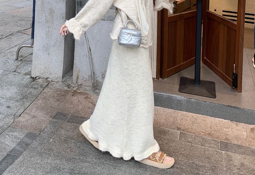 Bowknot Sweater and Maxi Skirt Set - Long Sleeve Crew Neck