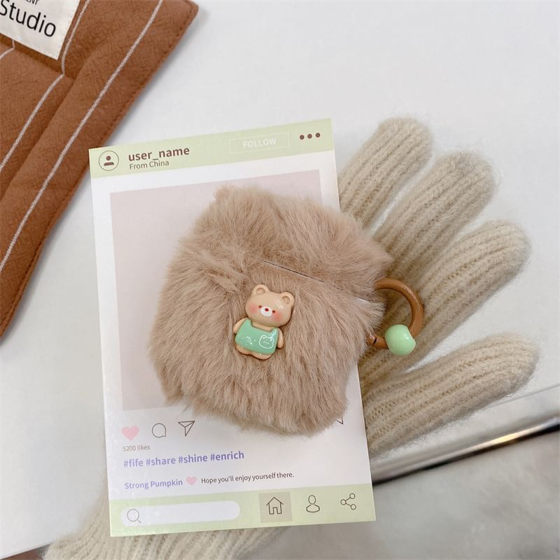 Bear Faux Fur AirPods / Pro Earphone Case Skin