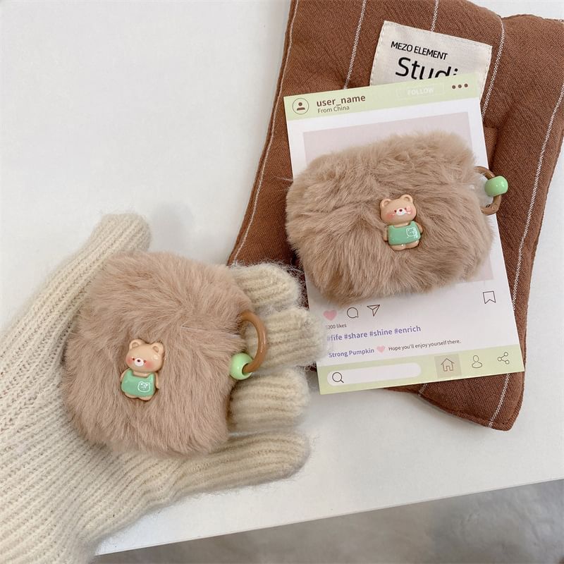 Bear Faux Fur AirPods / Pro Earphone Case Skin