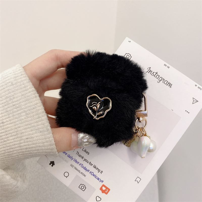 Heart Faux Fur Charm AirPods / Pro Earphone Case Skin