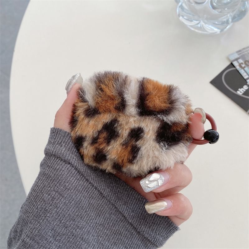Leopard Print Chenille AirPods / Pro Earphone Case Skin