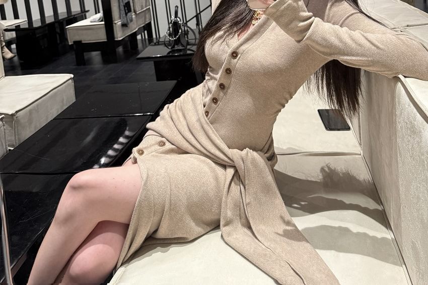 Buttoned V-Neck Long-Sleeved Plain Maxi Sheath Dress