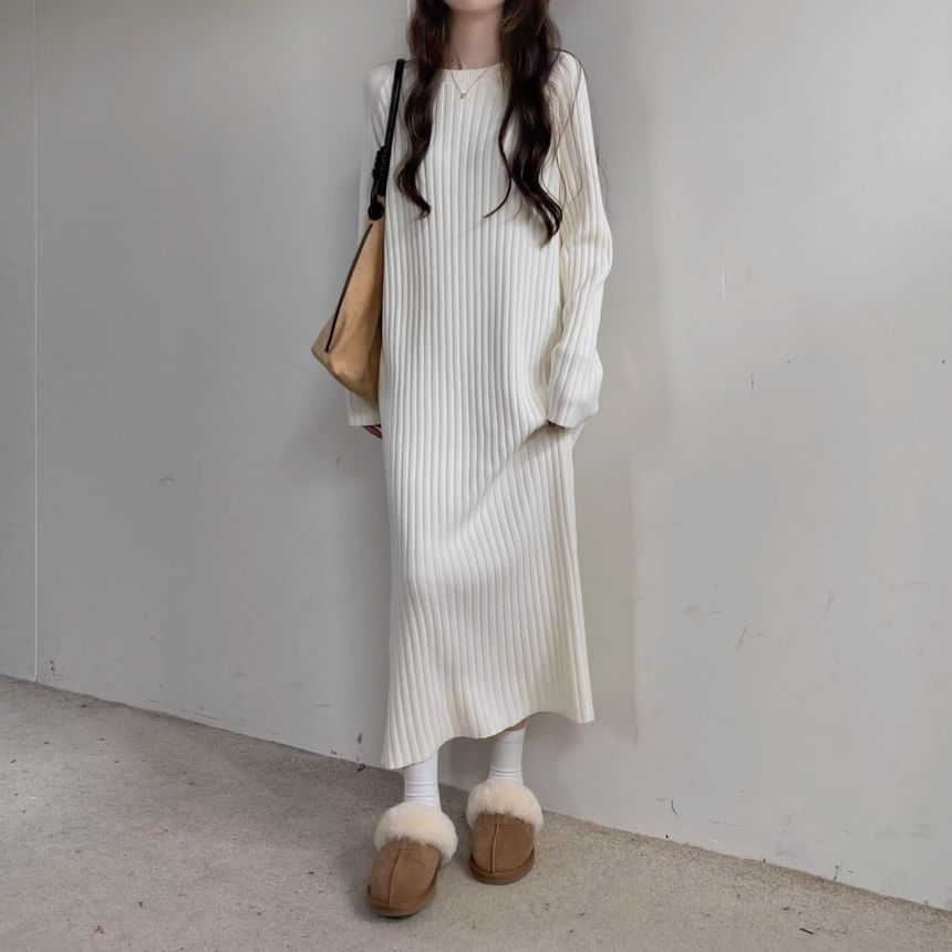 Crewneck Knit Long-Sleeved Maxi A-Line Dress