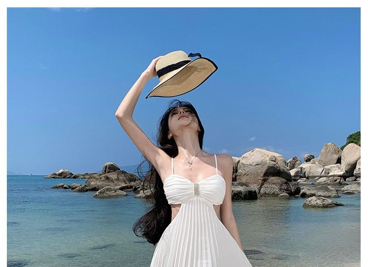 V-Neck Rhinestone Cutout Pleated Maxi A-Line Dress