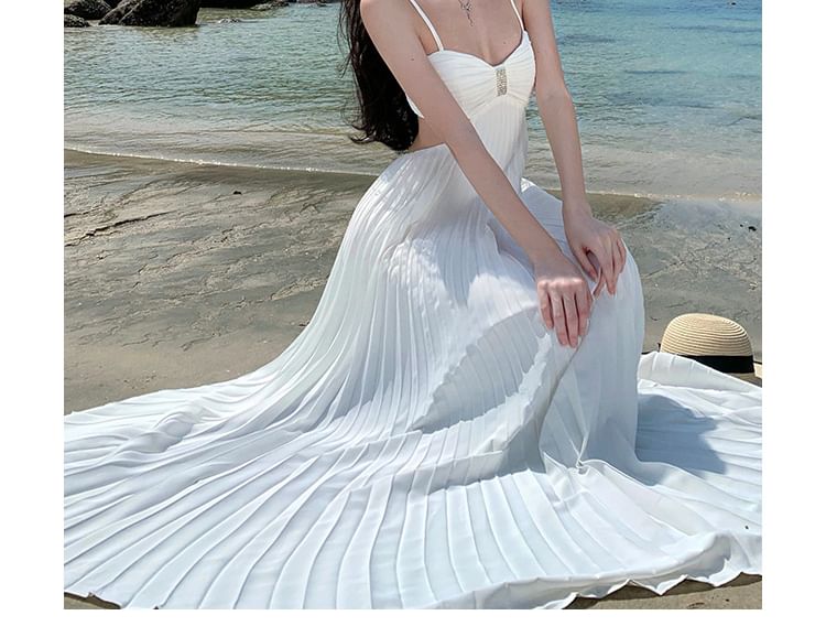 V-Neck Rhinestone Cutout Pleated Maxi A-Line Dress