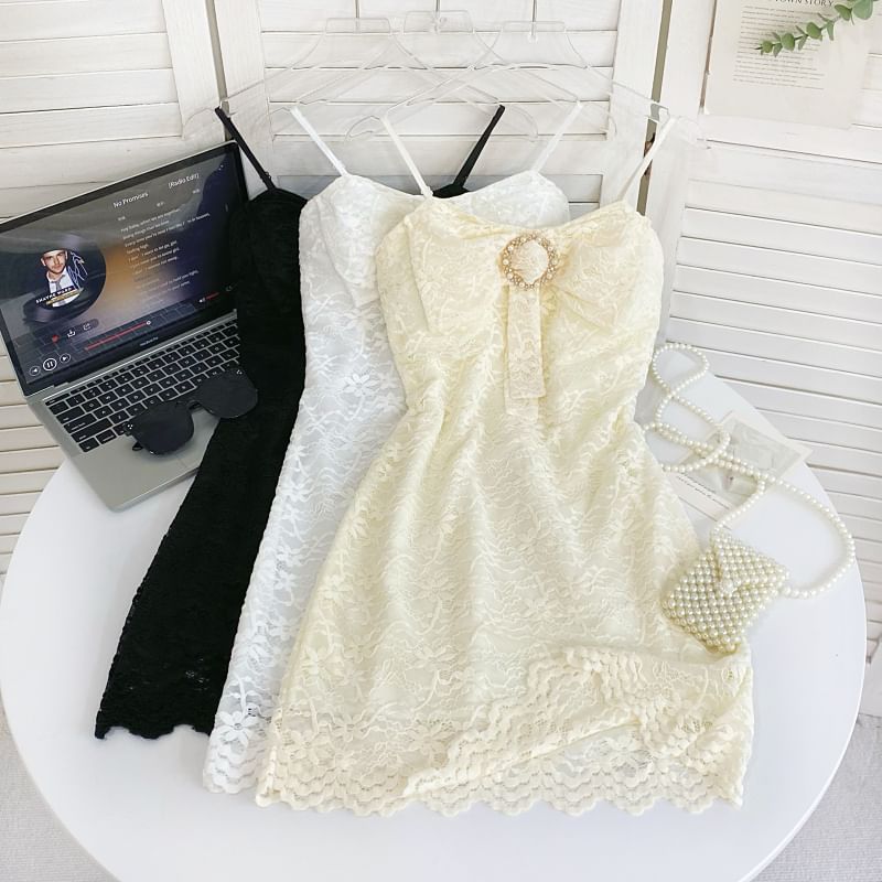 Rhinestone Buckled Mini Lace Bodycon Dress