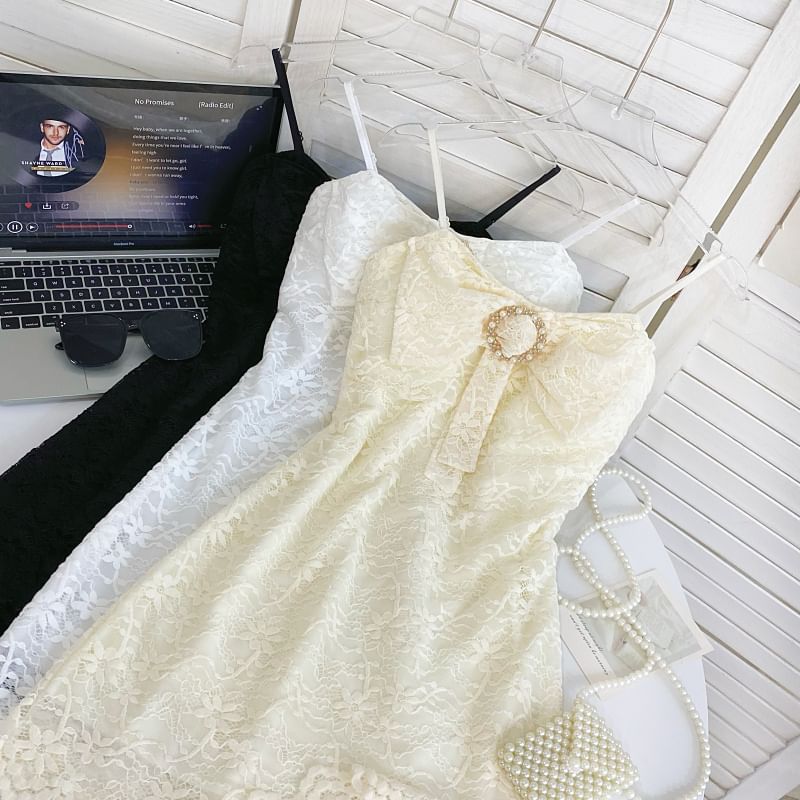Rhinestone Buckled Mini Lace Bodycon Dress
