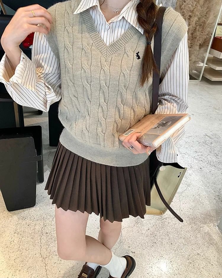 Pleated Mini Skirt in Solid Color High Rise