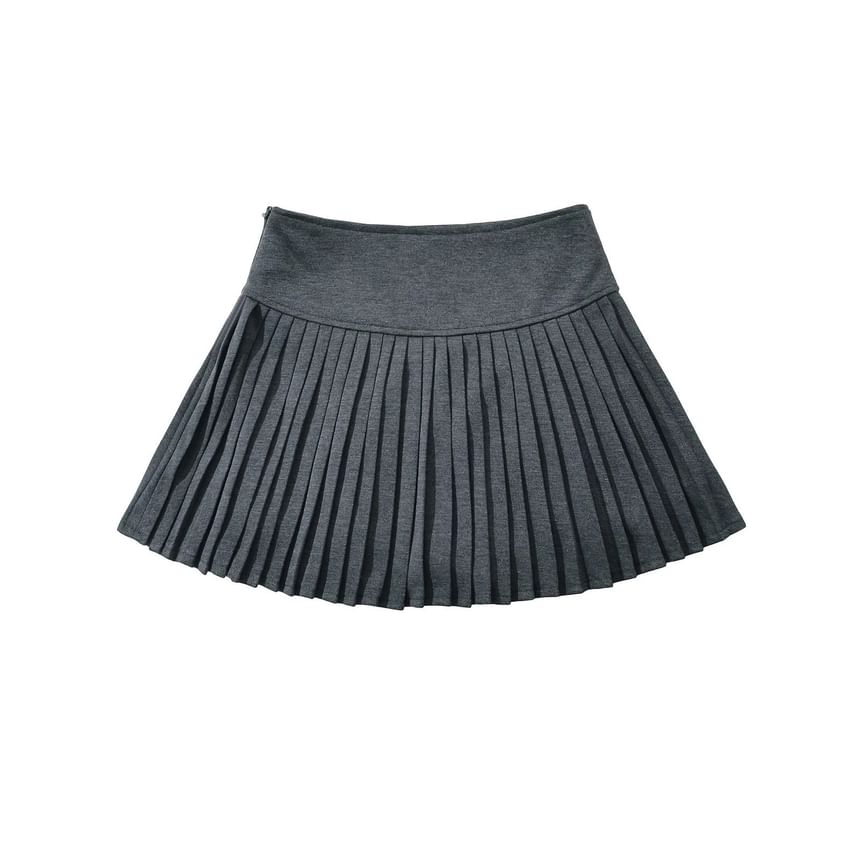 Pleated Mini Skirt in Solid Color High Rise