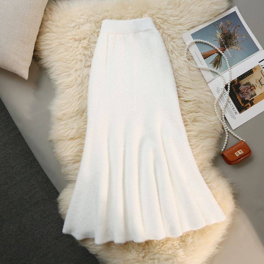 Mermaid Knit Maxi Skirt with High Rise Solid Design