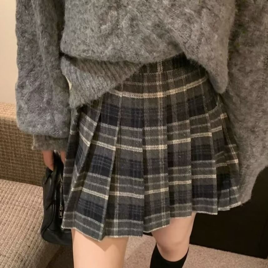 Plaid Pleated Mini Skirt with High Rise Waist