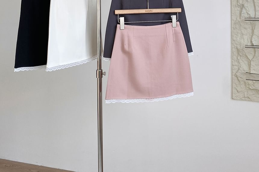 High Waist Lace Trim Mini Flared Skirt