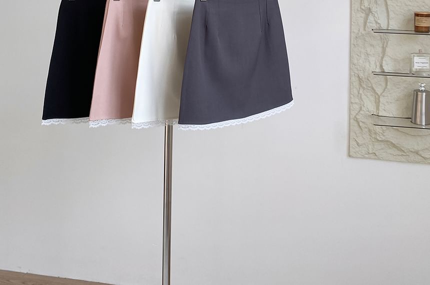 High Waist Lace Trim Mini Flared Skirt