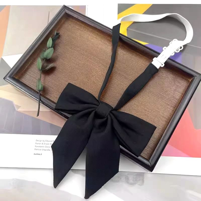 Plain Bowtie