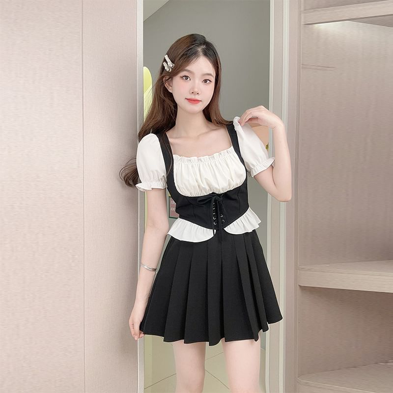 Two-Tone Puff-Sleeve Square Neck Lace-Up Blouse