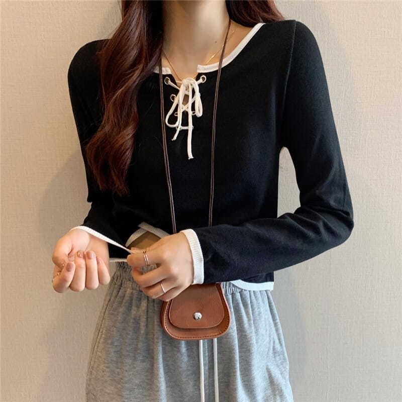 Contrast Trim Lace-Up Long-Sleeved Knit Top
