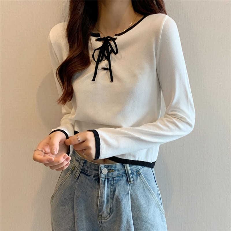Contrast Trim Lace-Up Long-Sleeved Knit Top