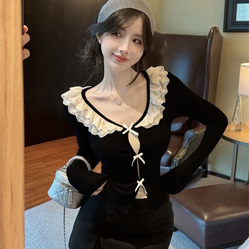 Mock Two-Piece Lace Trim V-Neck Long-Sleeved Top