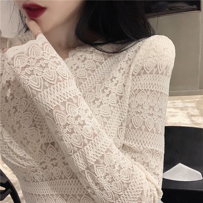 V-Neck Eyelet Lace Slim Fit Long-Sleeved Top