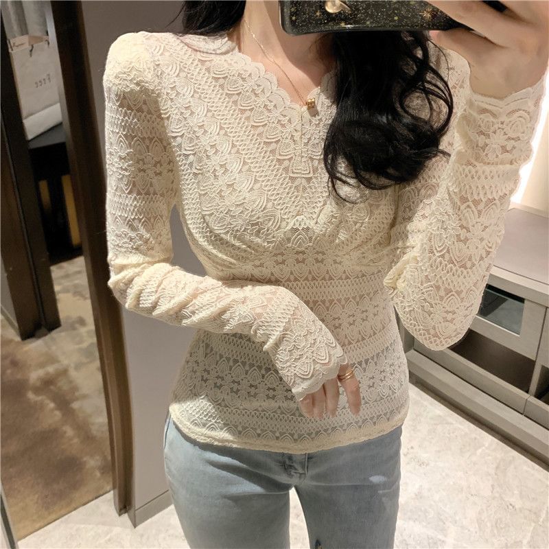 V-Neck Eyelet Lace Slim Fit Long-Sleeved Top