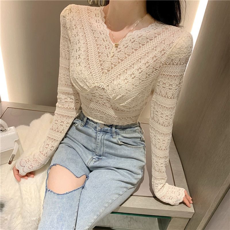 V-Neck Eyelet Lace Slim Fit Long-Sleeved Top