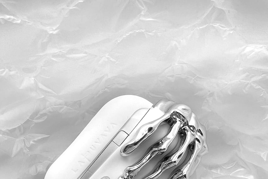 Skeleton Hands AirPods / Pro Earphone Case Skin