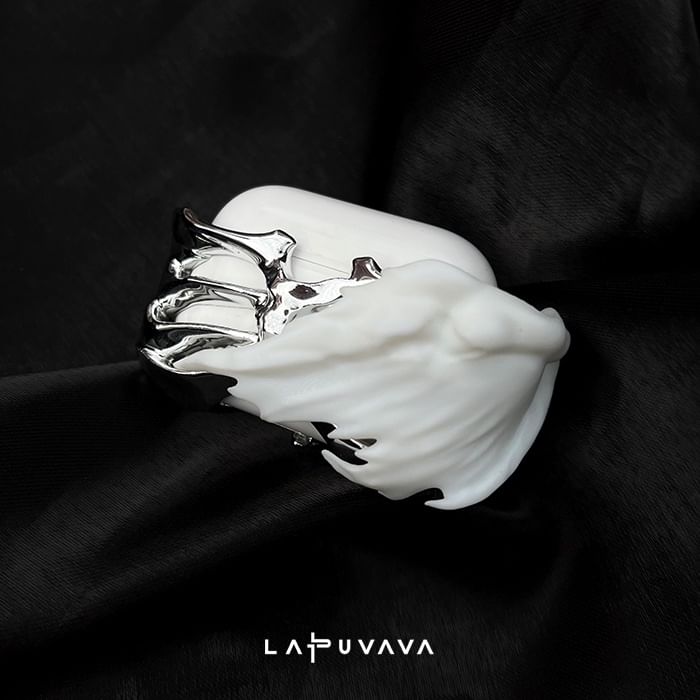 Skeleton Wing AirPods / Pro Earphone Case Skin