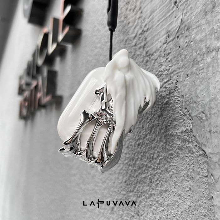 Skeleton Wing AirPods / Pro Earphone Case Skin