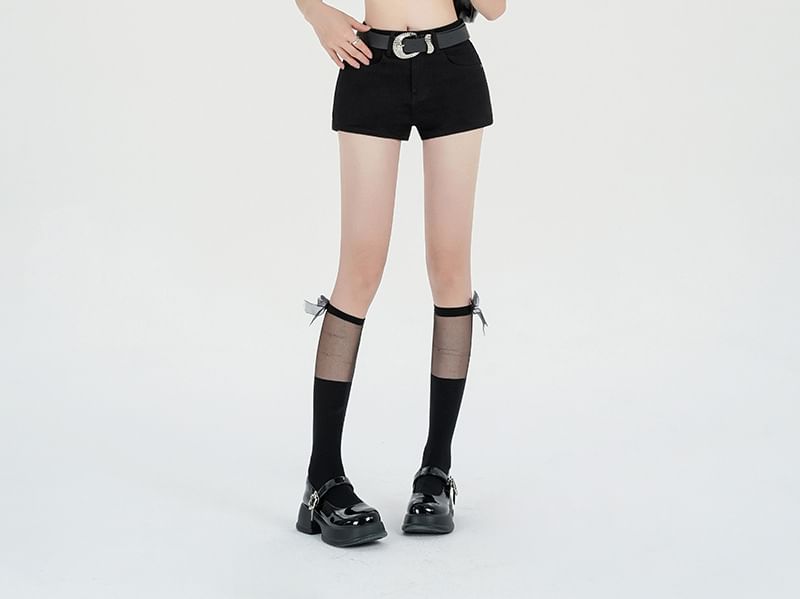 Set: Mid Rise Plain Denim Hot Pants + Belt