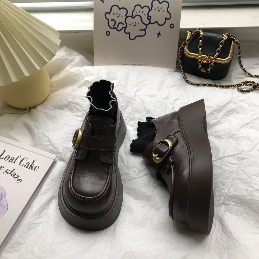 Round Toe Buckled Platform Loafers