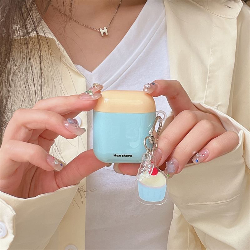 Two-Tone AirPods / Pro Earphone Case Skin with Cake Charm