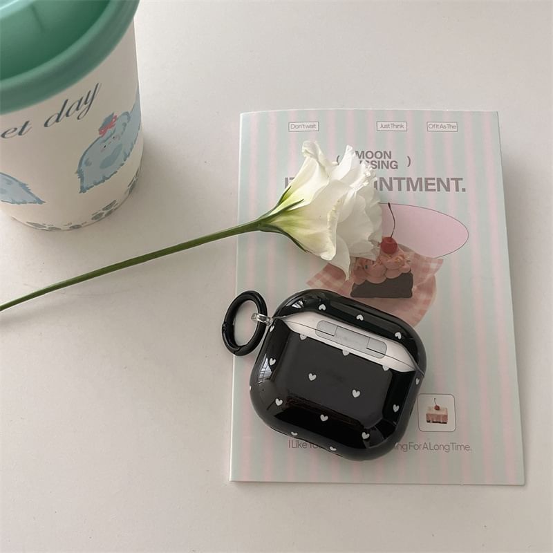 AirPods Heart Print Case