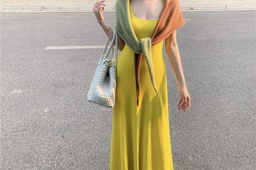 Scoop Neck A-Line Maxi Dress - Sleeveless Plain
