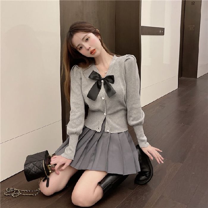Pleated Mini Skirt with Solid Color and High Waist