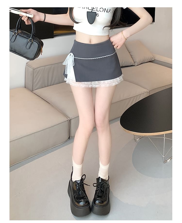 Lace-Trimmed Flared Mini Skirt with Low Waist