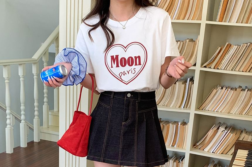 Contrast Stitched Pleated Denim Mini Skirt