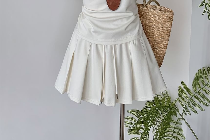 Short-Sleeve Top with Pleated Mini Skirt Set
