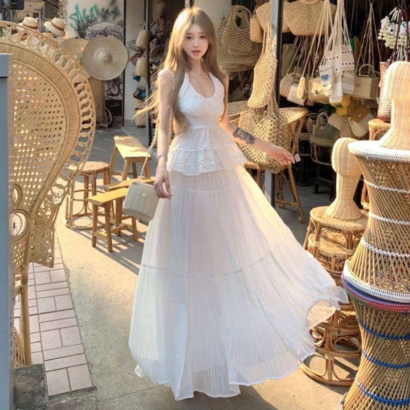 Flowy Sleeveless Top with High Waist Maxi Skirt